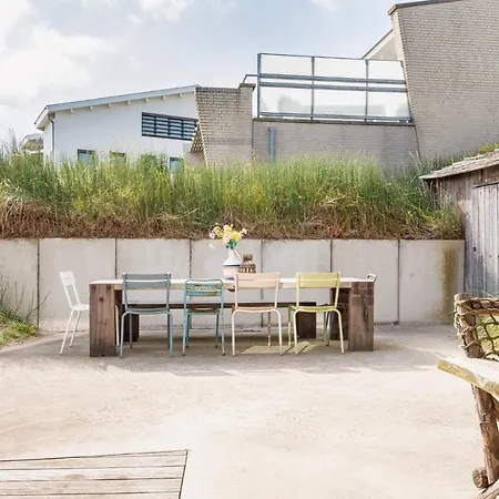 Strandvilla Noord ヴィラ